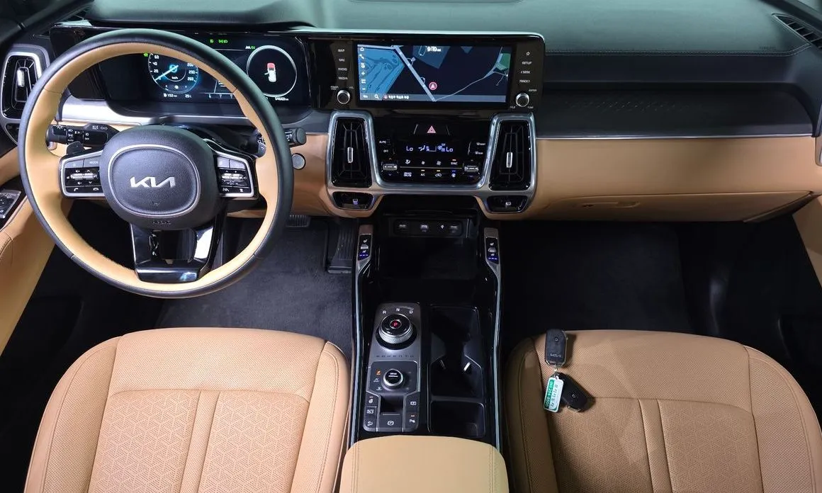 Kia Sorento — фото 10