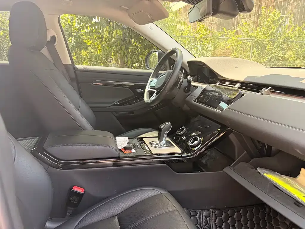 Land Rover Evoque — фото 9