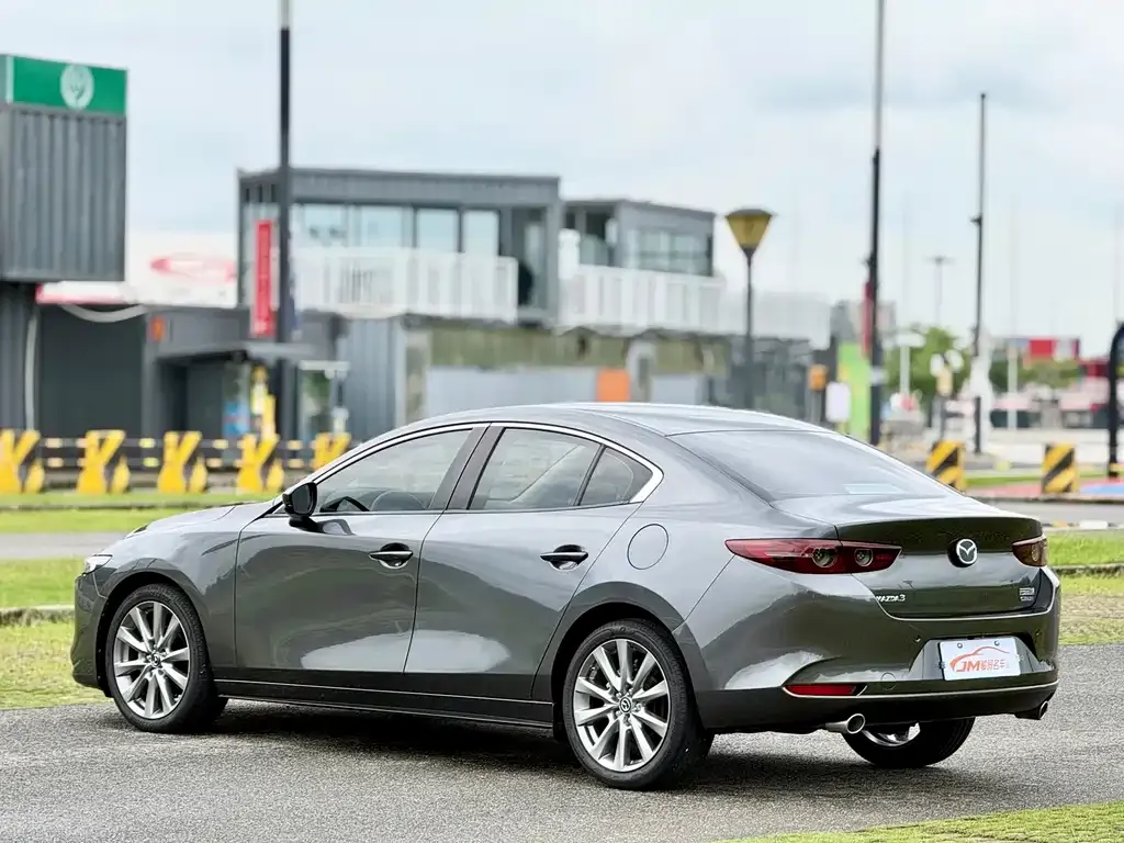 Mazda 3 Axela 2022 из CN, фото 2