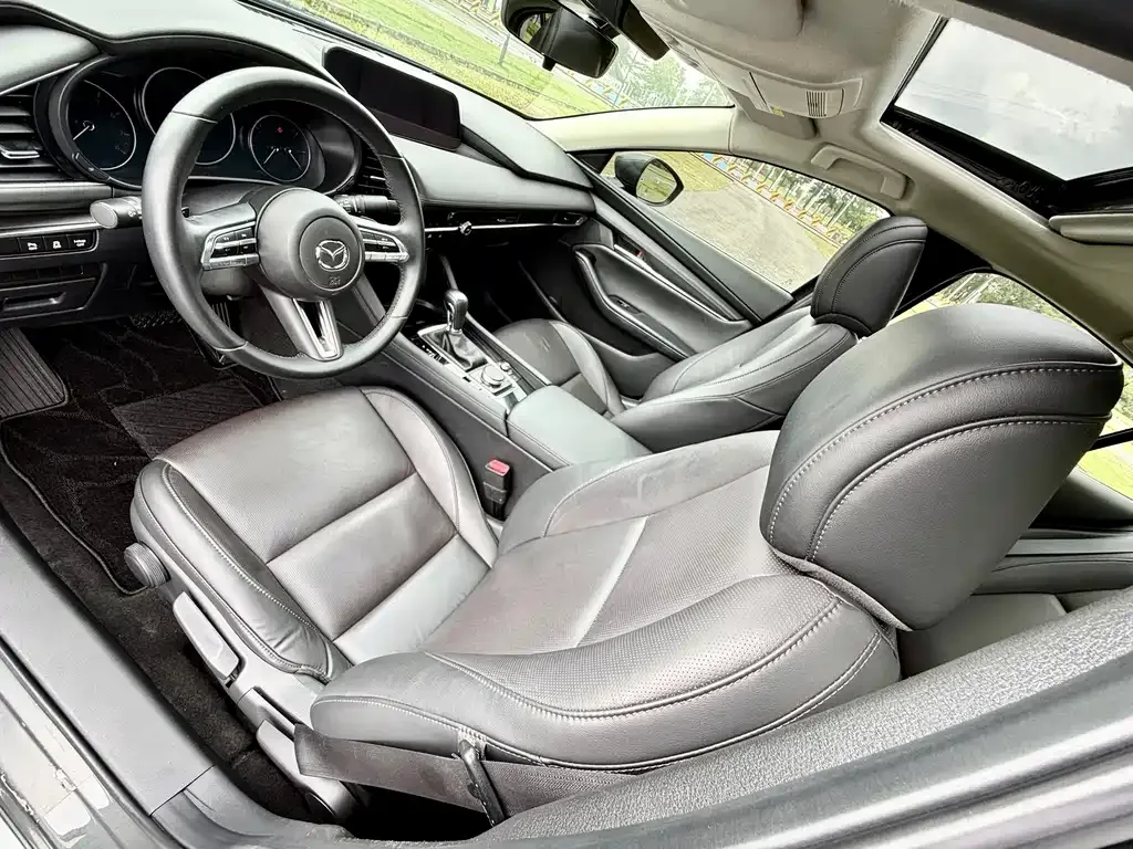 Mazda 3 Axela 2022 из CN, фото 9