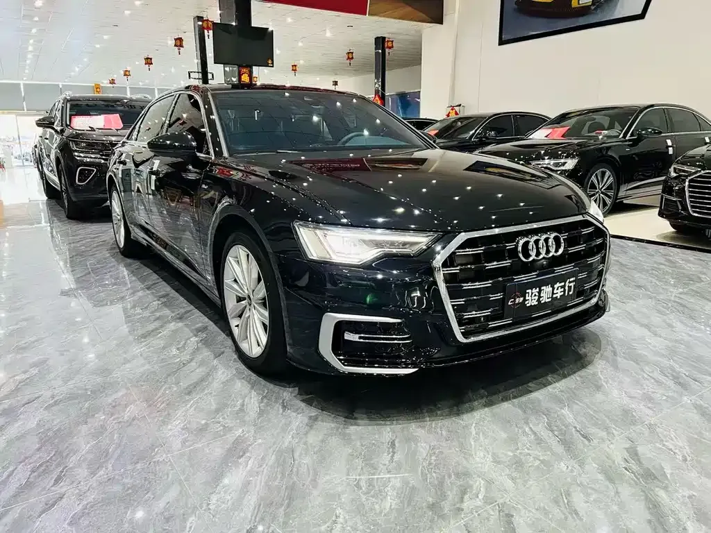 Audi A6L — фото 8