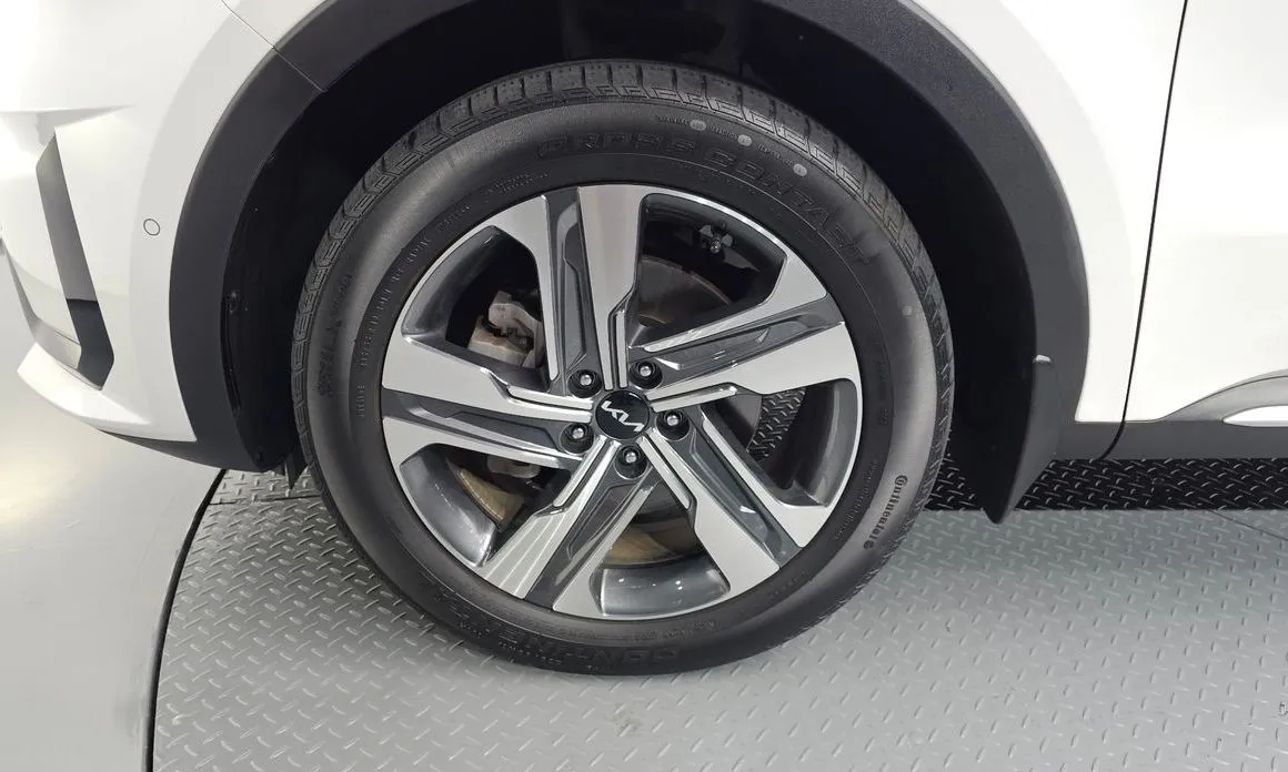 Kia Sorento — фото 4