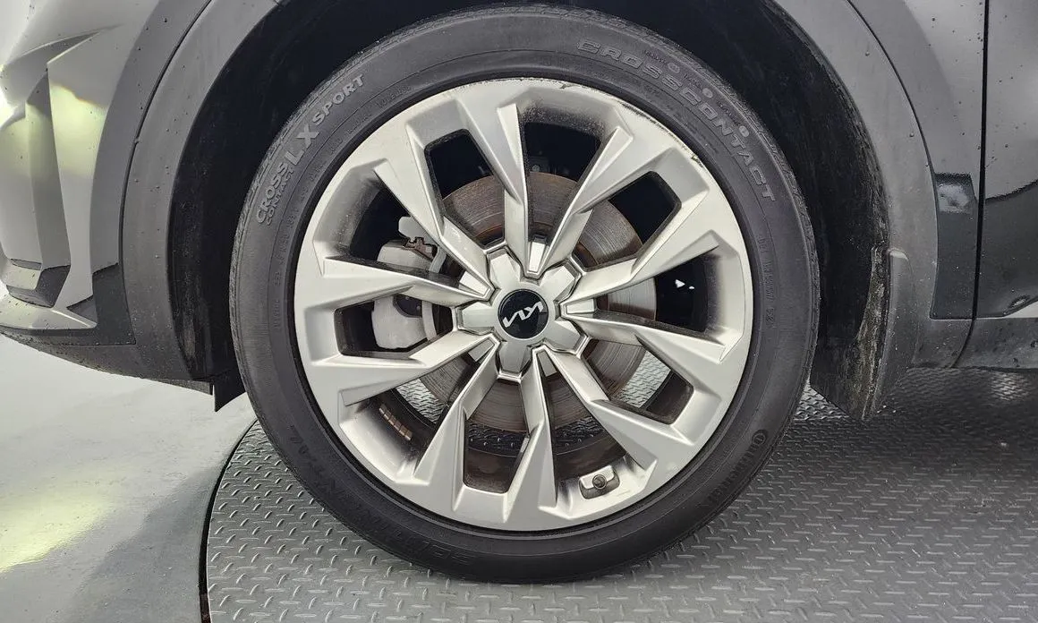 Kia Sorento — фото 5