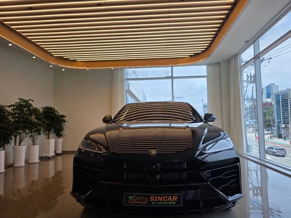 Lamborghini Urus 2026 из KR, фото 6