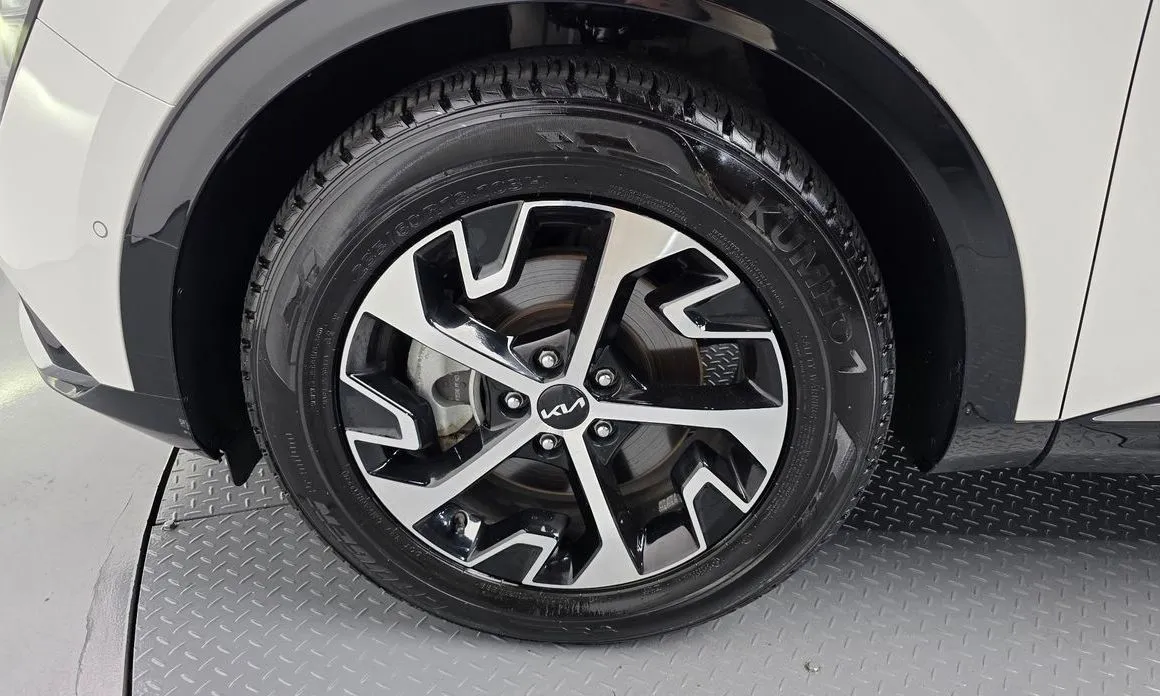 Kia Sportage — фото 9