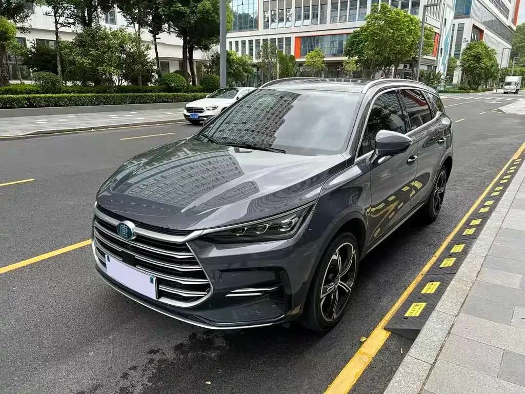 BYD Tang New Energy — фото 1