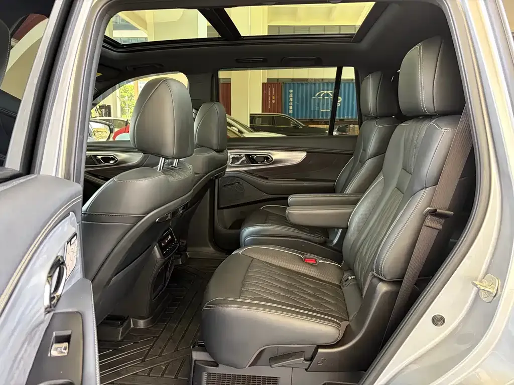 GAC Motor Trumpchi GS8 — фото 2