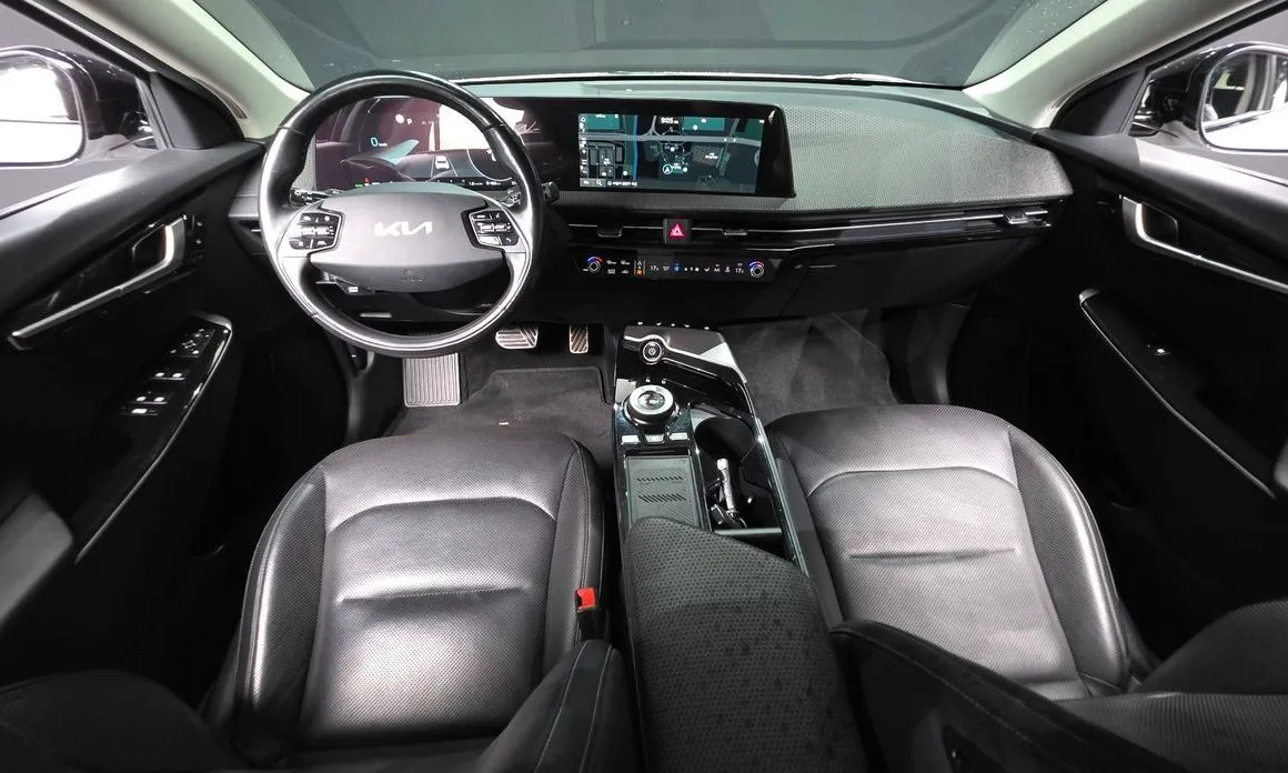 Kia EV6 — фото 9