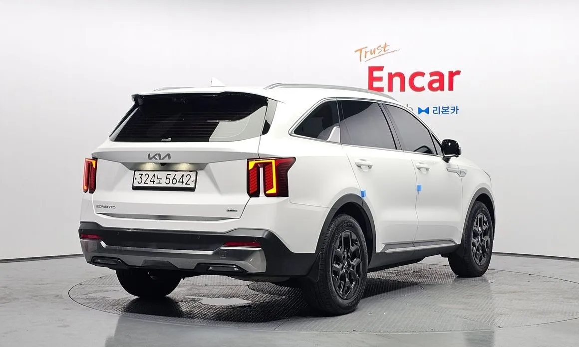 Kia Sorento — фото 5