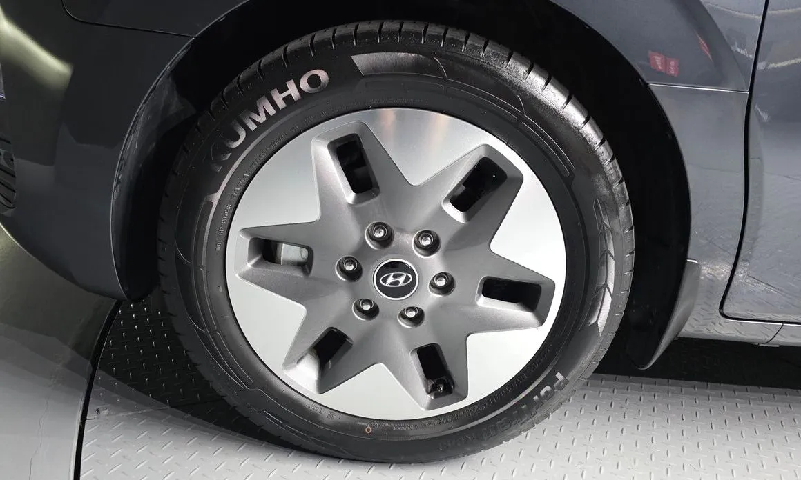 Hyundai Staria — фото 4