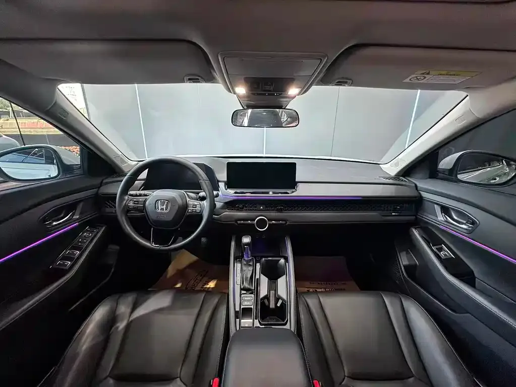 Honda Accord — фото 10