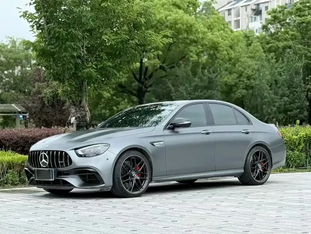 Mercedes-Benz E-Class AMG — фото 1