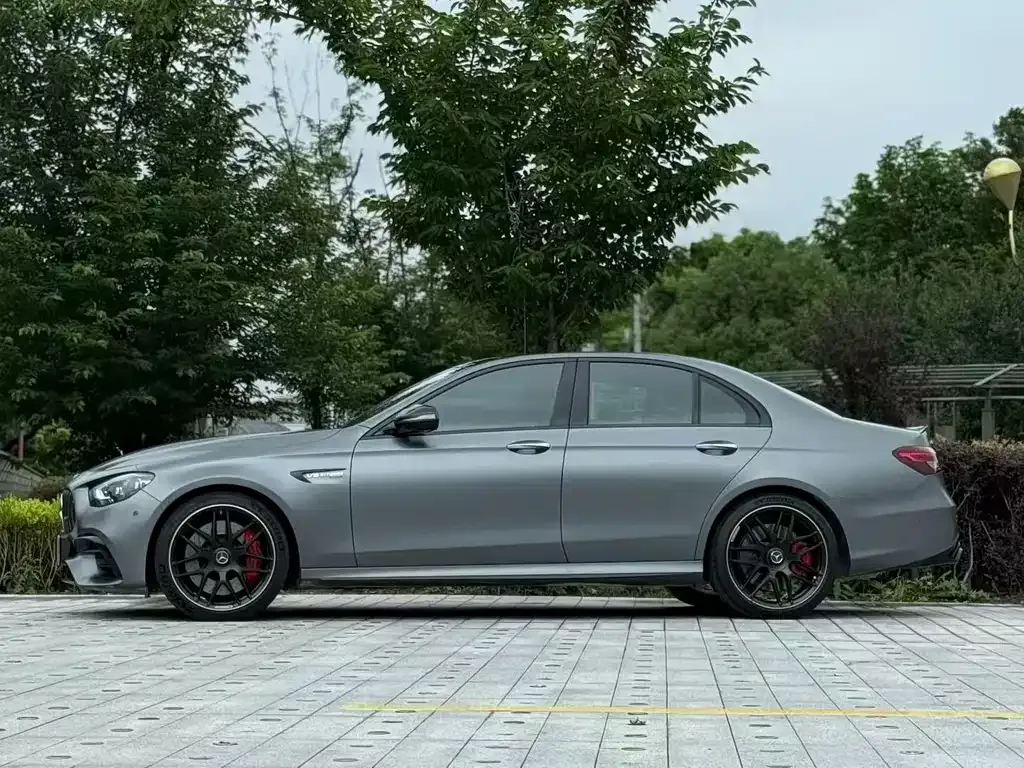Mercedes-Benz E-Class AMG — фото 7
