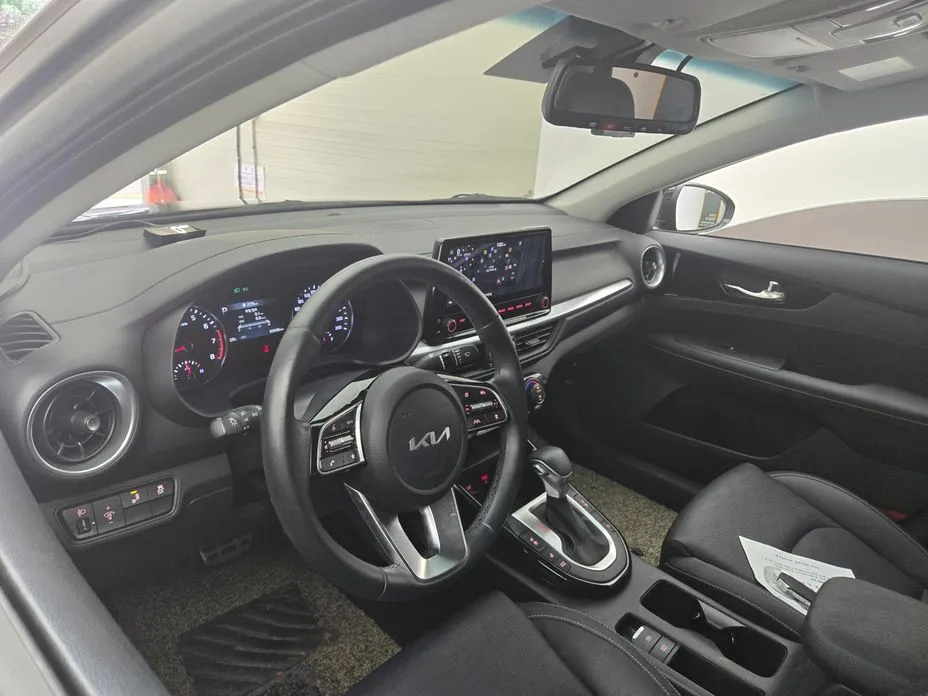 Kia K3 2023 из KR, фото 3