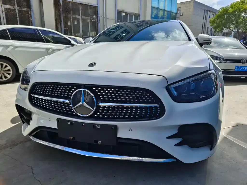 Mercedes-Benz E-Class (Import) — фото 1