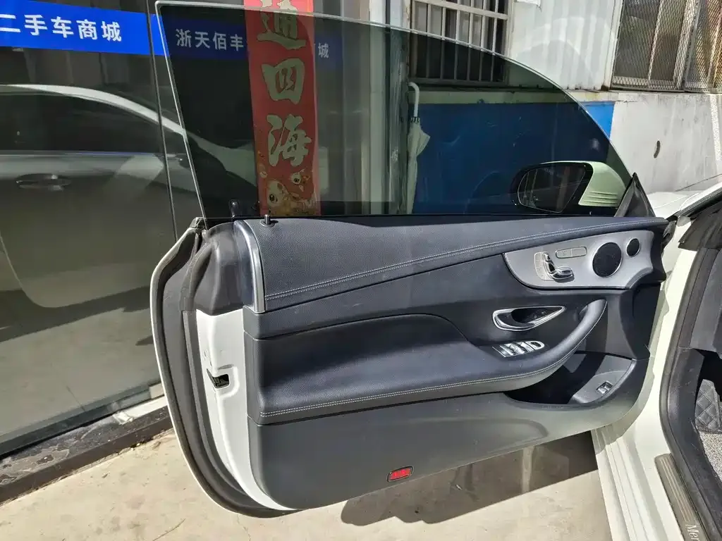Mercedes-Benz E-Class (Import) — фото 4