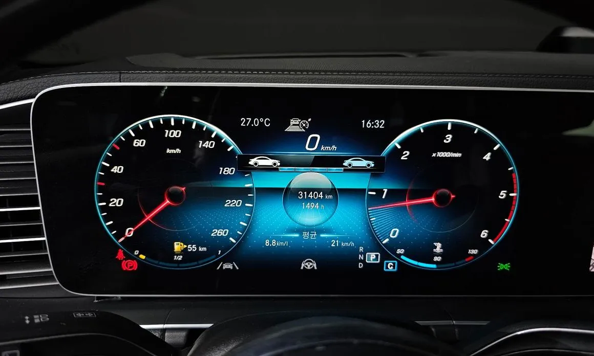 Mercedes-Benz GLS-Class — фото 10