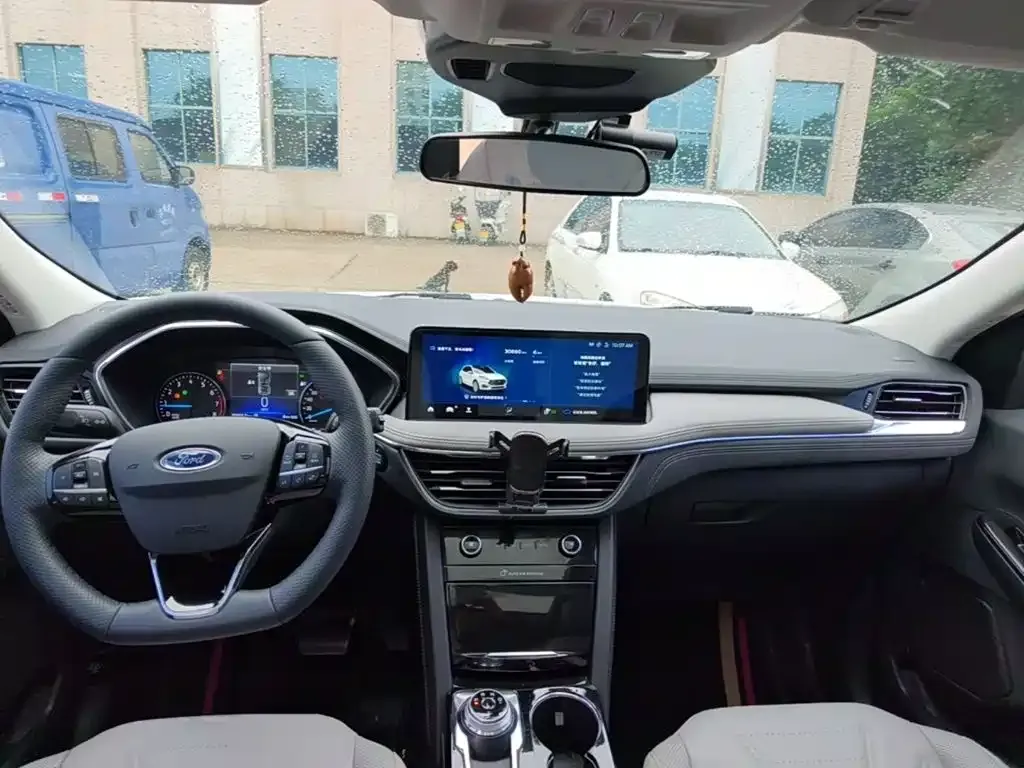 Ford Escape 2023 из CN, фото 3