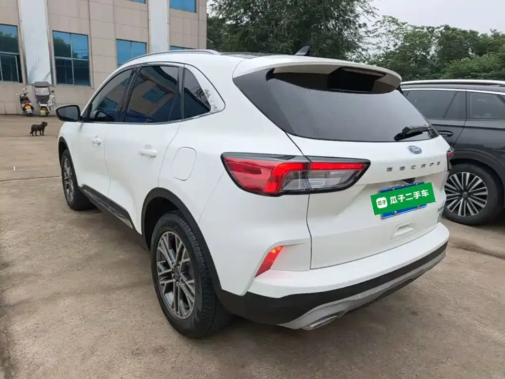 Ford Escape 2023 из CN, фото 4