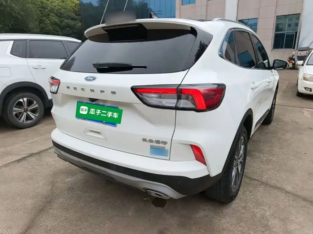 Ford Escape 2023 из CN, фото 7