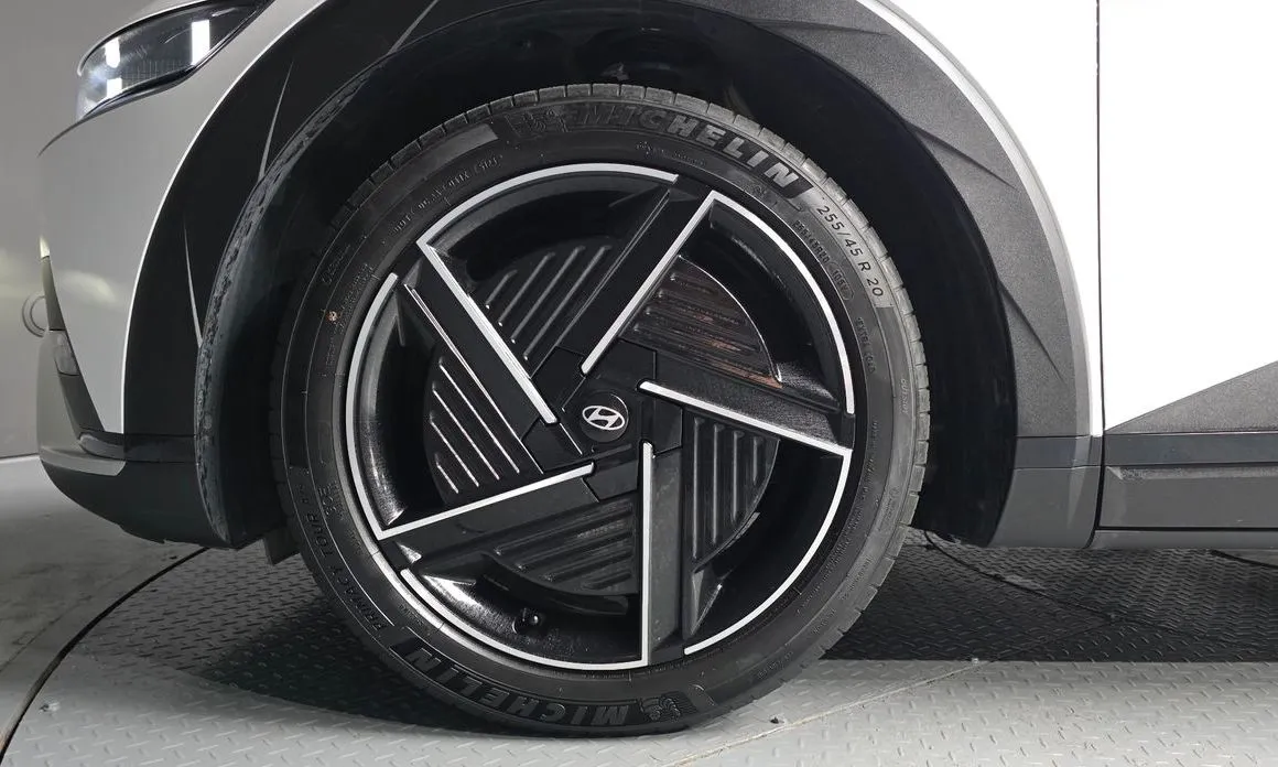 Hyundai Ioniq5 — фото 8