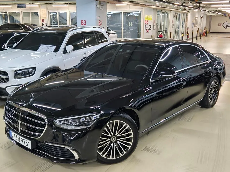 Mercedes-Benz S-Class — фото 1
