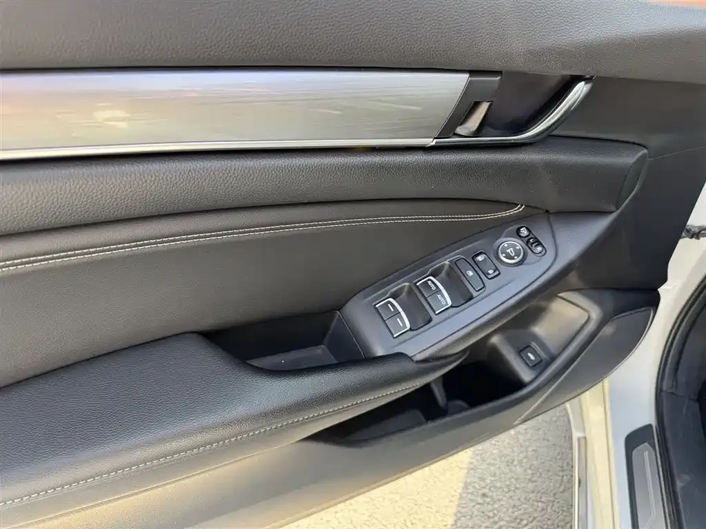 Honda Inspire — фото 2