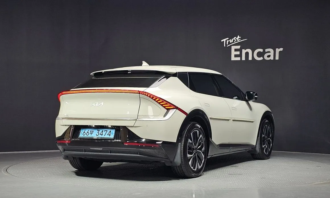 Kia EV6 — фото 6