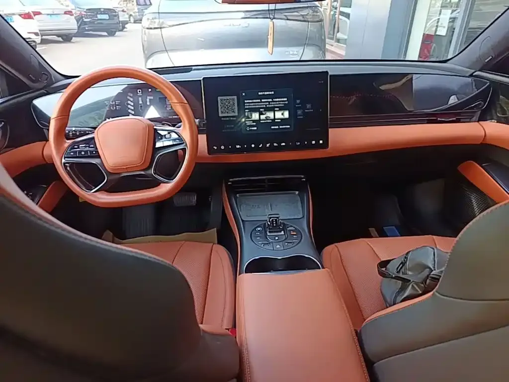 BYD Seal — фото 10