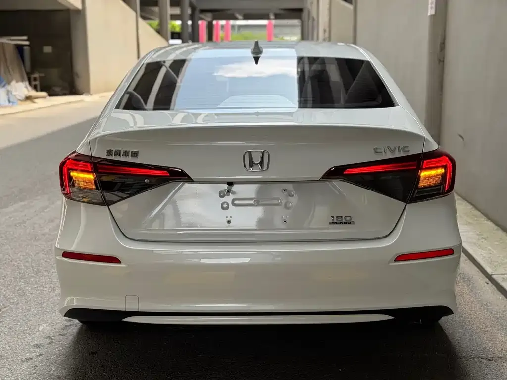 Honda Civic — фото 4