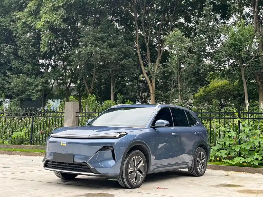 Geely Galaxy Xingjian 7 — фото 1