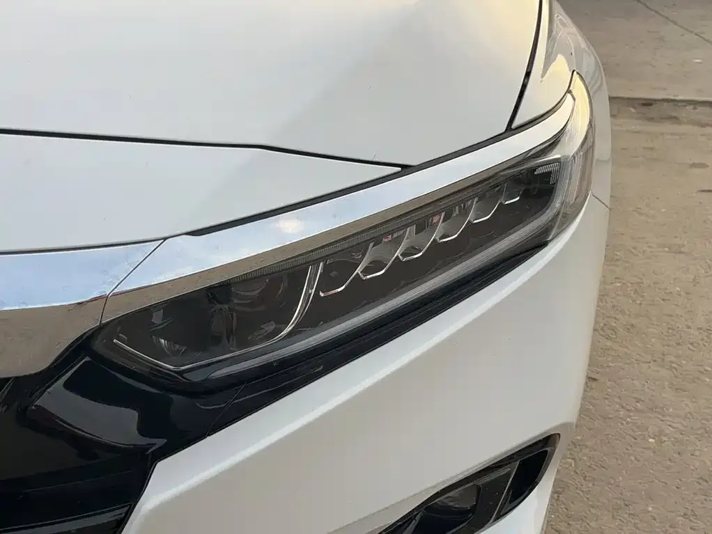 Honda Accord — фото 3