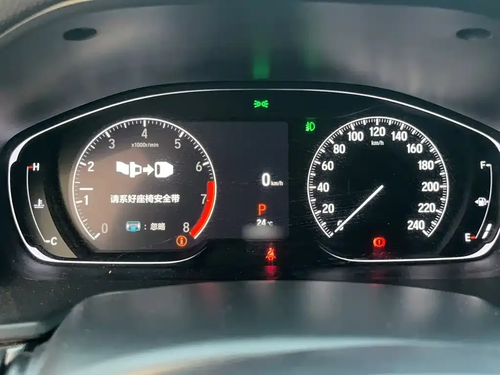 Honda Accord — фото 10