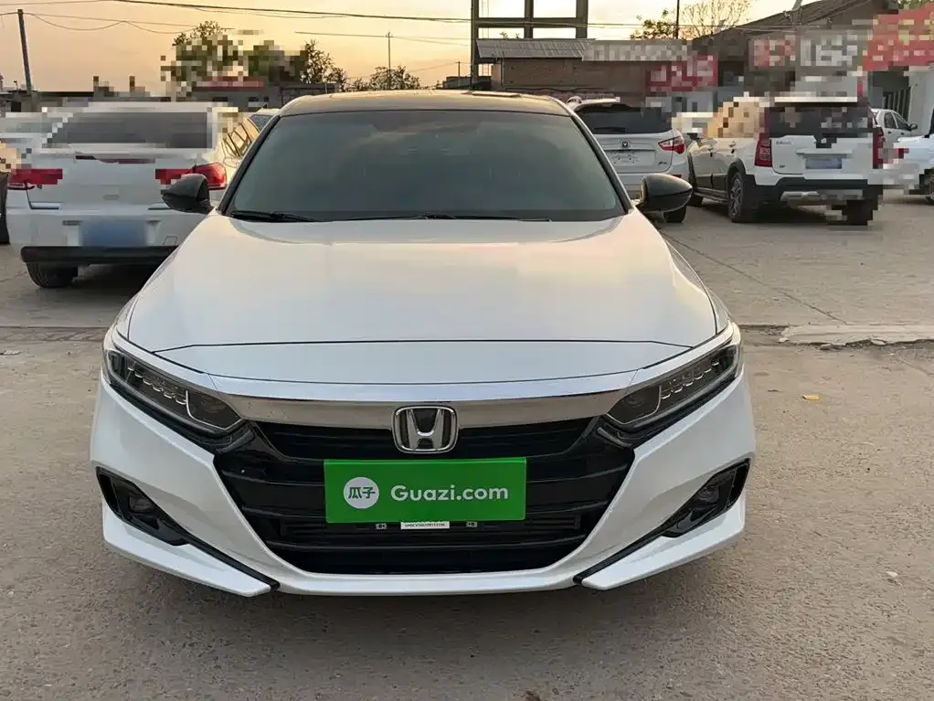 Honda Accord — фото 9