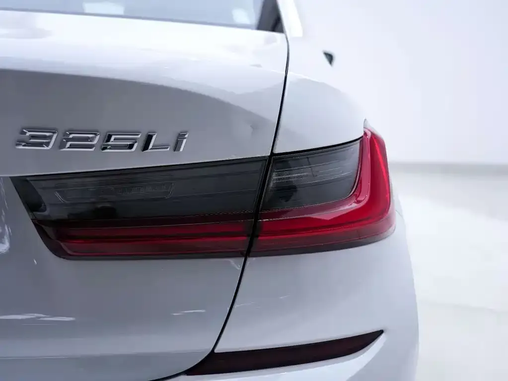BMW 3 Series — фото 10