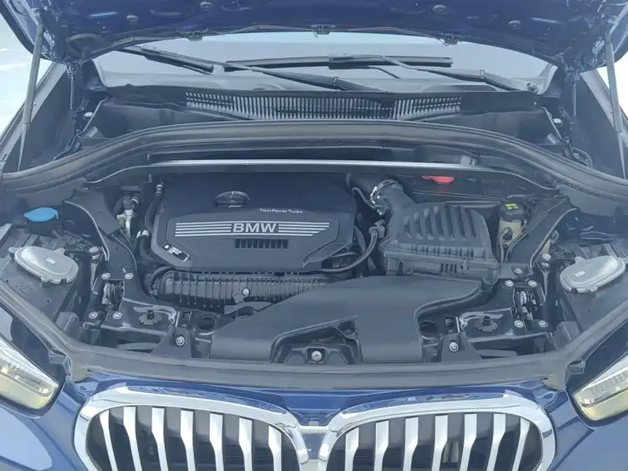 BMW X1 — фото 9