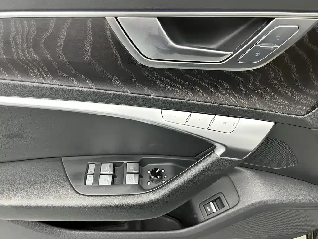 Audi A6L — фото 4