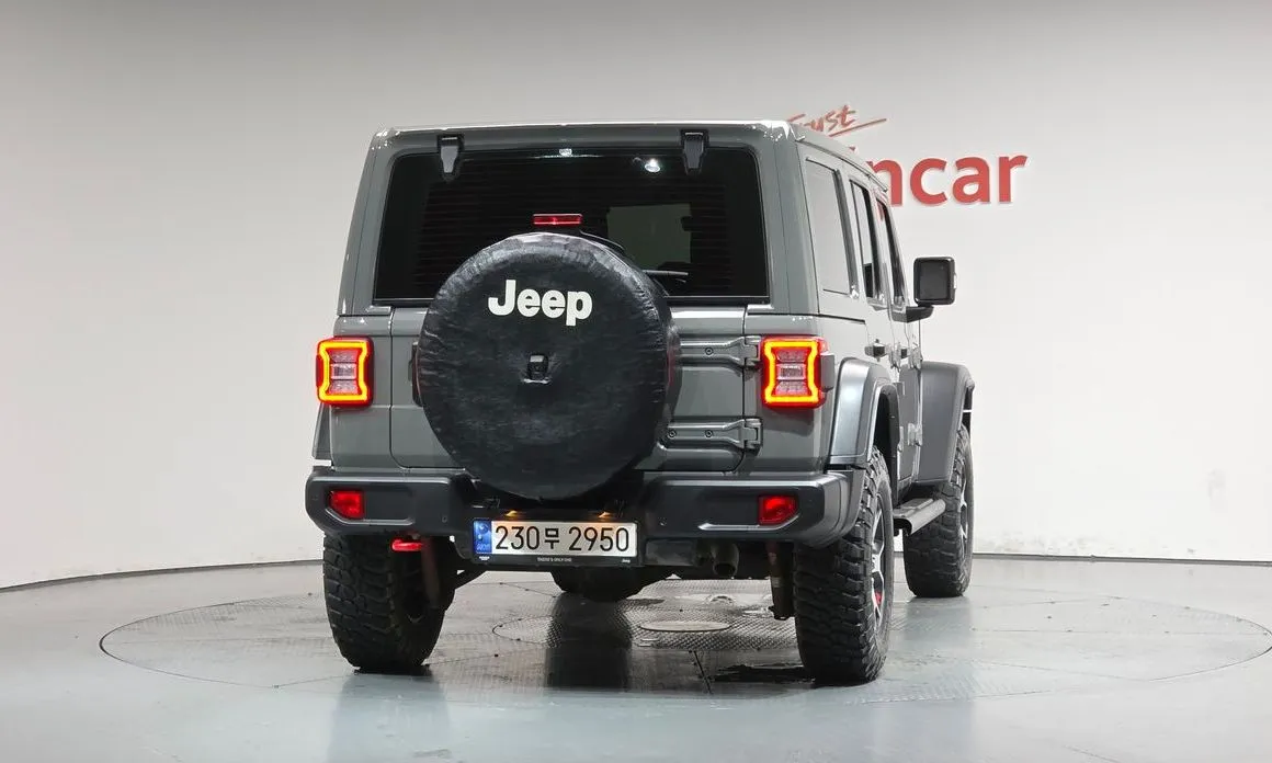 Jeep Wrangler — фото 9