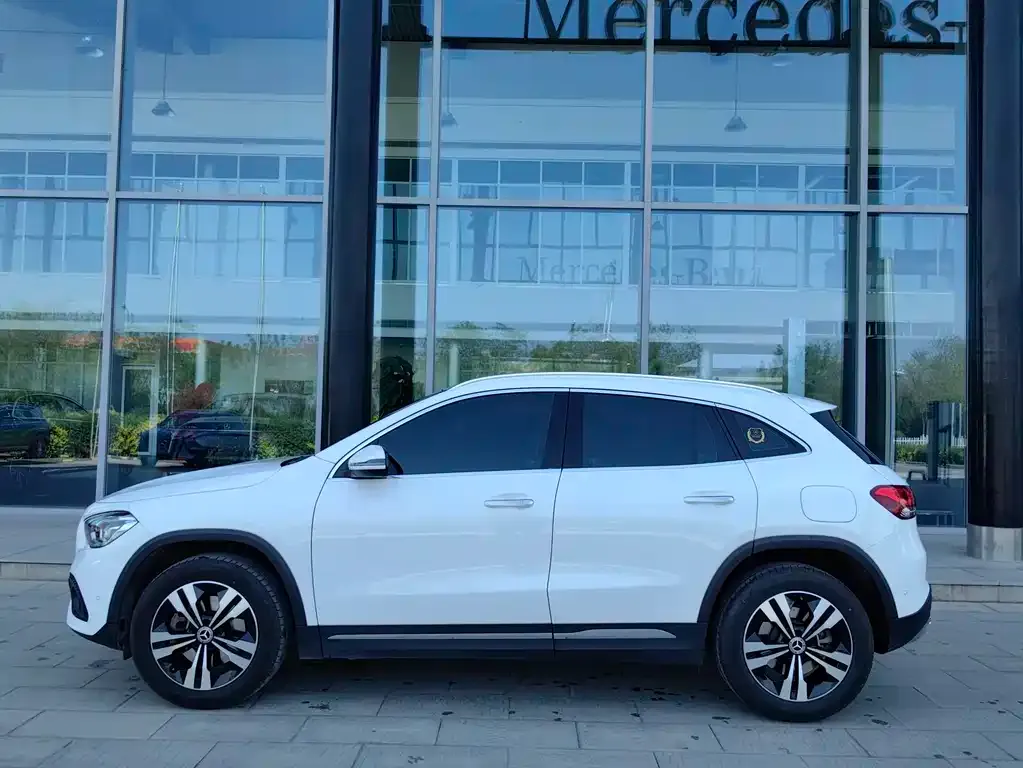 Mercedes-Benz GLA — фото 4