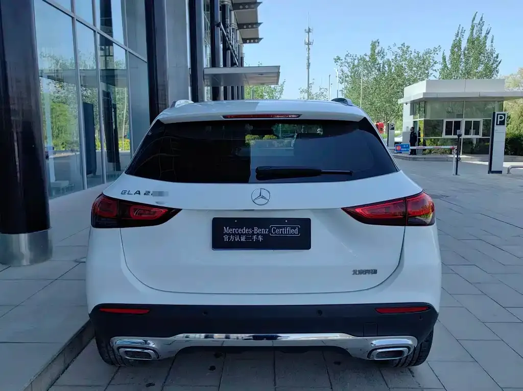 Mercedes-Benz GLA — фото 10