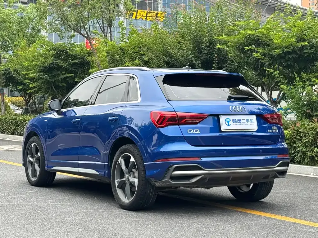 Audi Q3 — фото 9