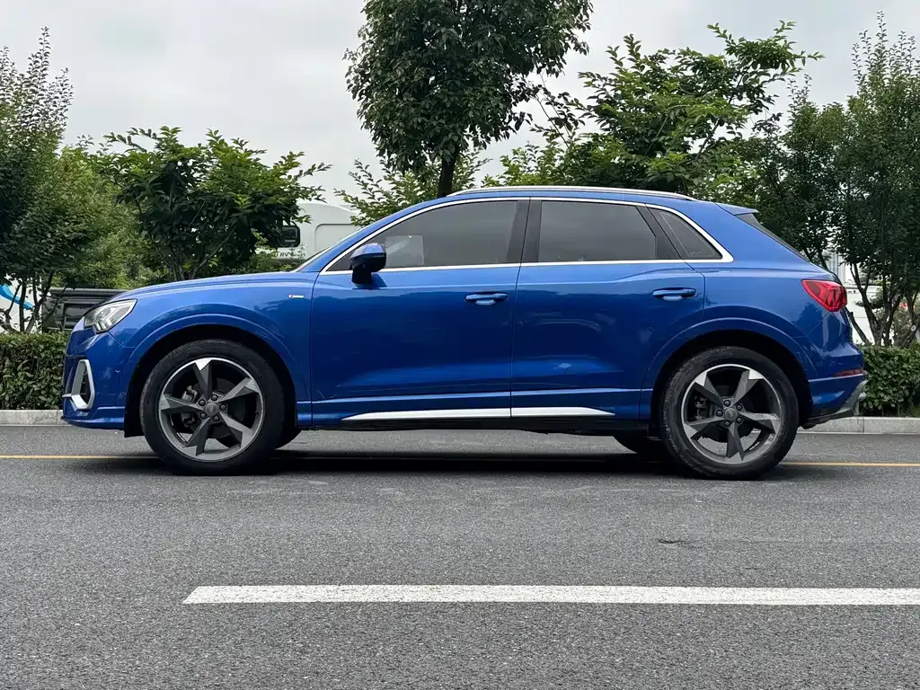 Audi Q3 — фото 3