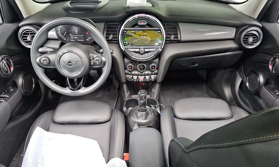 Mini Cooper 2021 из KR, фото 8