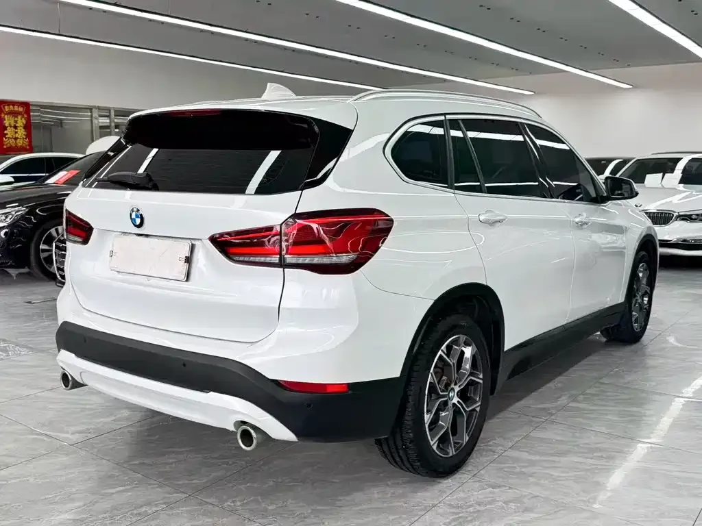 BMW X1 — фото 4