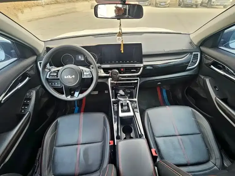 Kia KX3 2022 из CN, фото 4