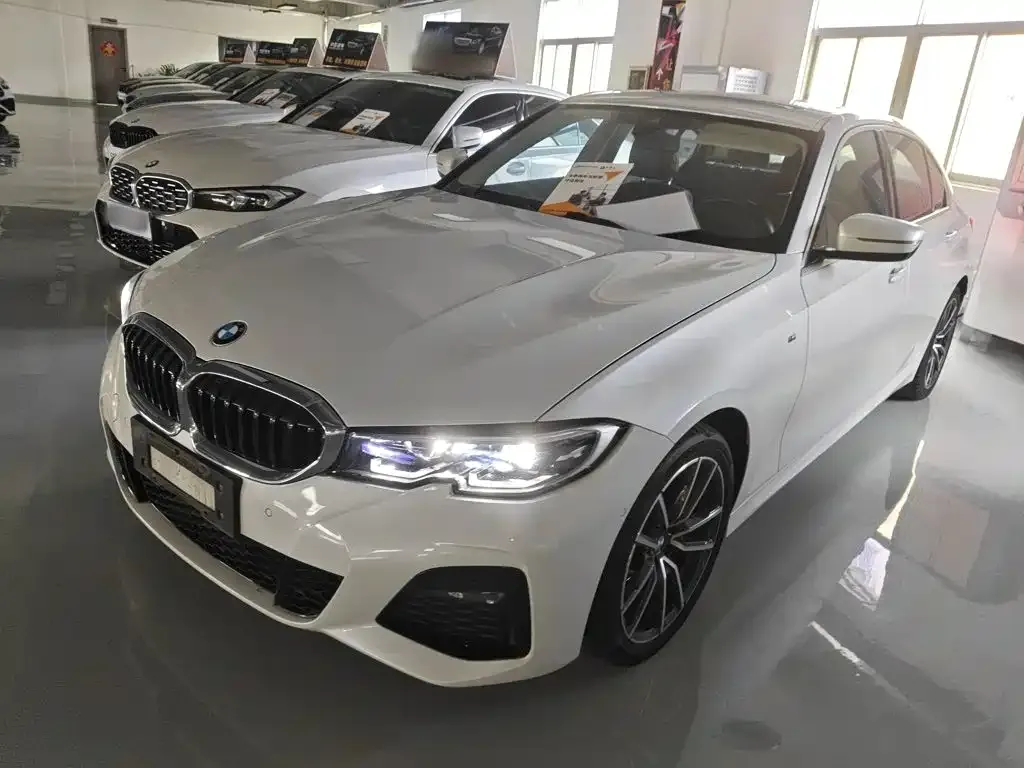 BMW 3 Series — фото 1