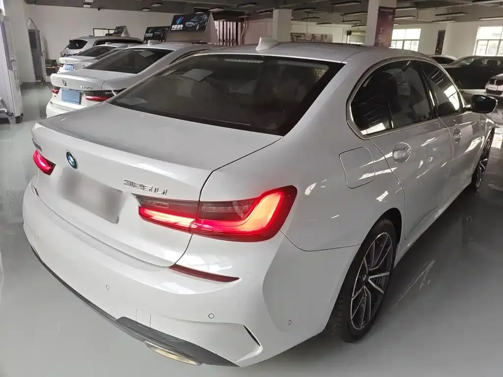 BMW 3 Series — фото 10
