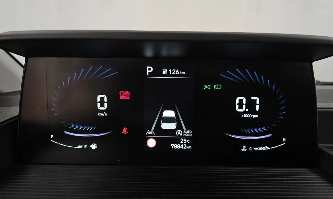 Hyundai Staria — фото 3