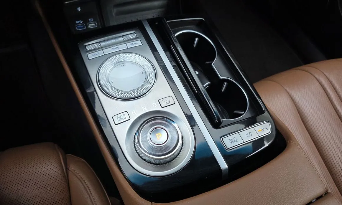Genesis G80 — фото 10