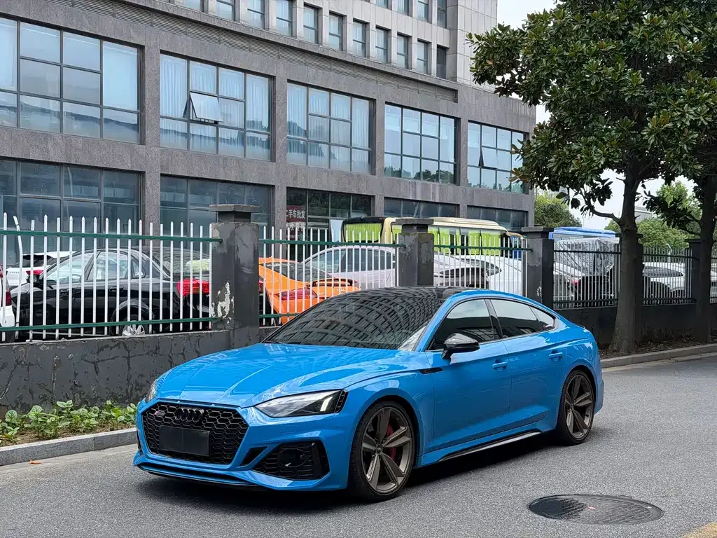 Audi RS 5 — фото 1